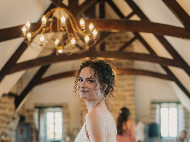 Le mariage de Romain et Clara à Plonévez-Porzay, Finistère 35