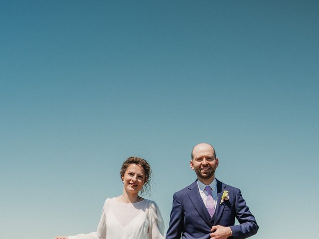 Le mariage de Romain et Clara à Plonévez-Porzay, Finistère 56