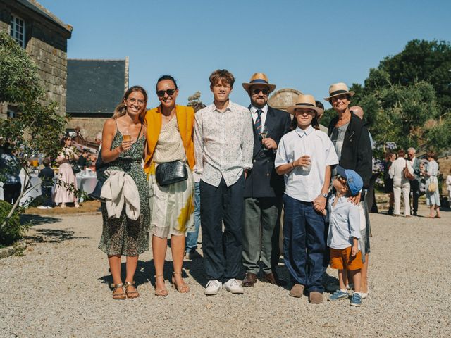 Le mariage de Romain et Clara à Plonévez-Porzay, Finistère 145