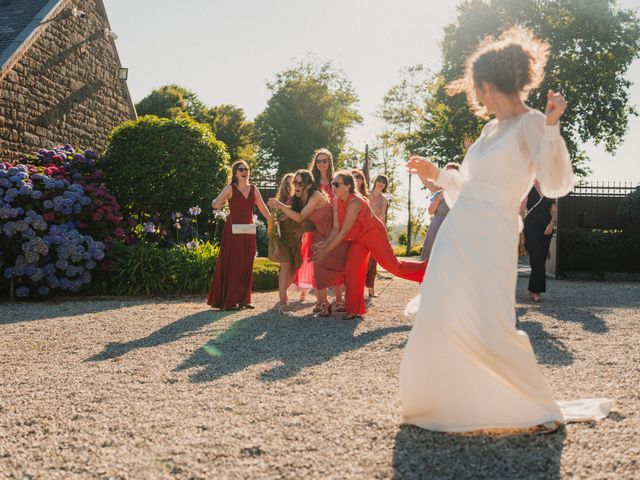 Le mariage de Romain et Clara à Plonévez-Porzay, Finistère 182