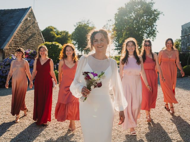 Le mariage de Romain et Clara à Plonévez-Porzay, Finistère 2