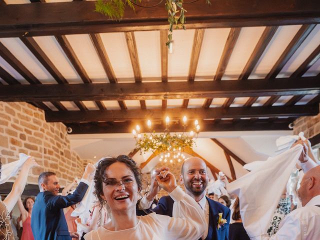Le mariage de Romain et Clara à Plonévez-Porzay, Finistère 213