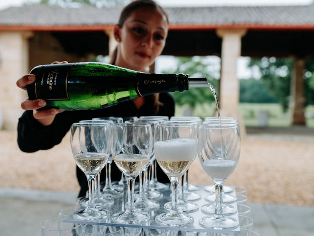 Le mariage de Sylvain et Tiffany à Labarde, Gironde 69