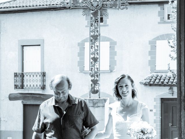 Le mariage de Anthony et Lucie à Saint-Didier-sur-Chalaronne, Ain 10