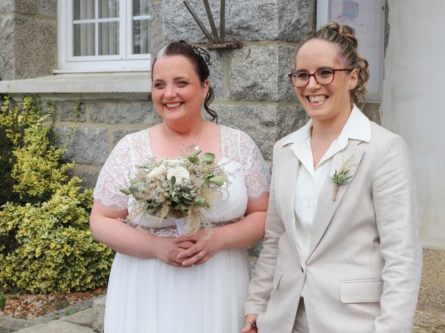 Le mariage de Elodie et Aurélie à Plouigneau, Finistère 7