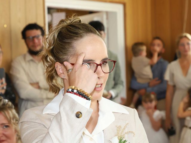 Le mariage de Elodie et Aurélie à Plouigneau, Finistère 15