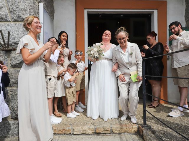 Le mariage de Elodie et Aurélie à Plouigneau, Finistère 26