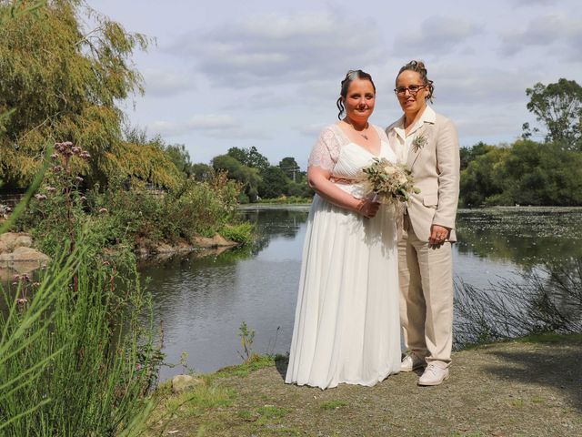 Le mariage de Elodie et Aurélie à Plouigneau, Finistère 2