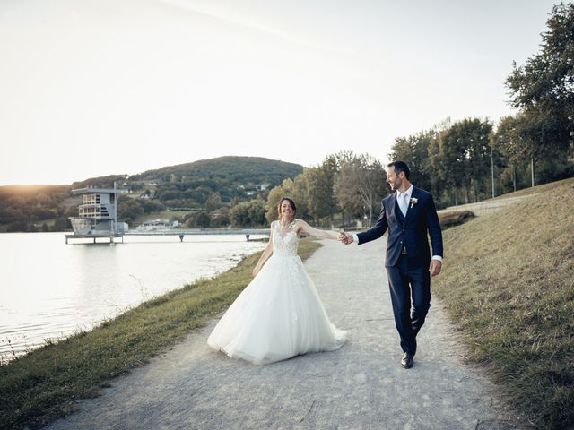 Le mariage de Valentin et Julie à Lissac-sur-Couze, Corrèze 17