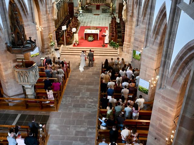 Le mariage de Lucas et Johanna à Niederhaslach, Bas Rhin 4