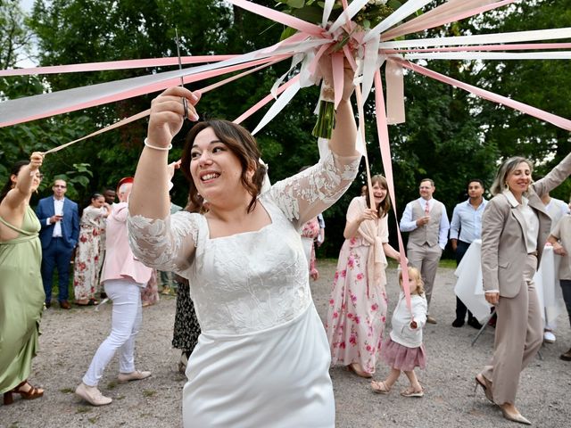 Le mariage de Lucas et Johanna à Niederhaslach, Bas Rhin 10