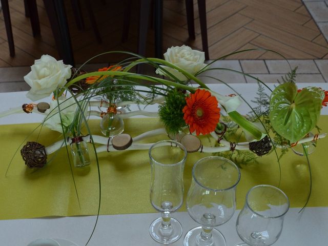 Le mariage de Cécile et Élodie à La Séguinière, Maine et Loire 32