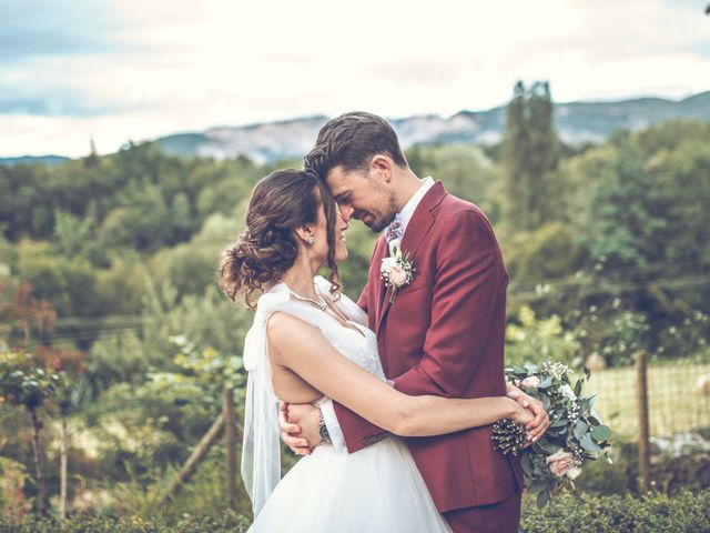 Le mariage de Alexandre et Leïla à Saint-Thomas-en-Royans, Drôme 1