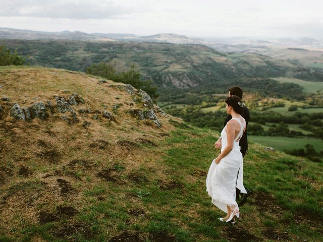 Le mariage de Luc et Sophie à Montaigut-le-Blanc, Puy-de-Dôme 34