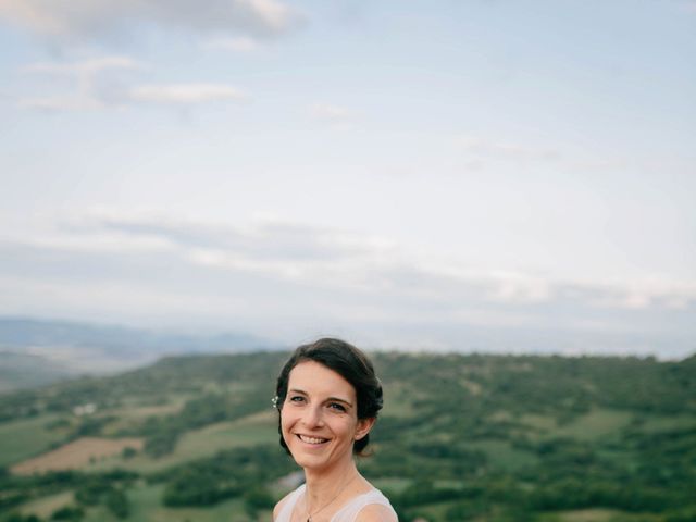 Le mariage de Luc et Sophie à Montaigut-le-Blanc, Puy-de-Dôme 41