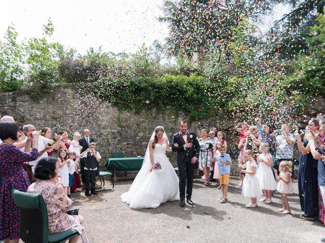 Le mariage de Eric et Rhéa à Saint-Maurice-sur-Dargoire, Rhône 6