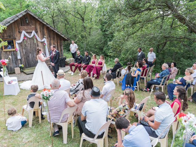 Le mariage de Eric et Rhéa à Saint-Maurice-sur-Dargoire, Rhône 11