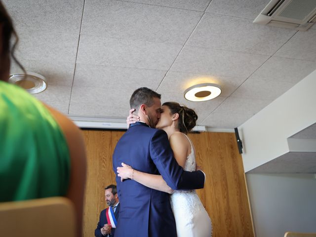 Le mariage de Adrien et Carole à Jouques, Bouches-du-Rhône 22