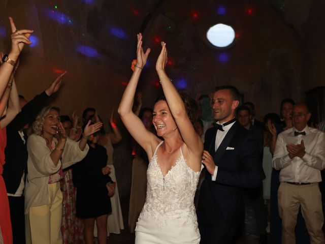 Le mariage de Adrien et Carole à Jouques, Bouches-du-Rhône 61