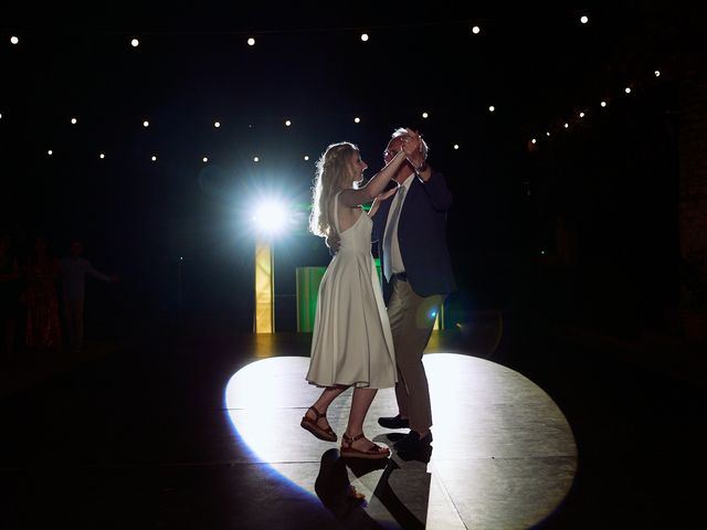 Le mariage de Garance et Pierre à Mirmande, Drôme 69