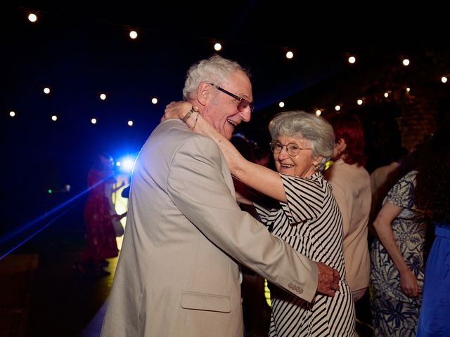 Le mariage de Garance et Pierre à Mirmande, Drôme 76