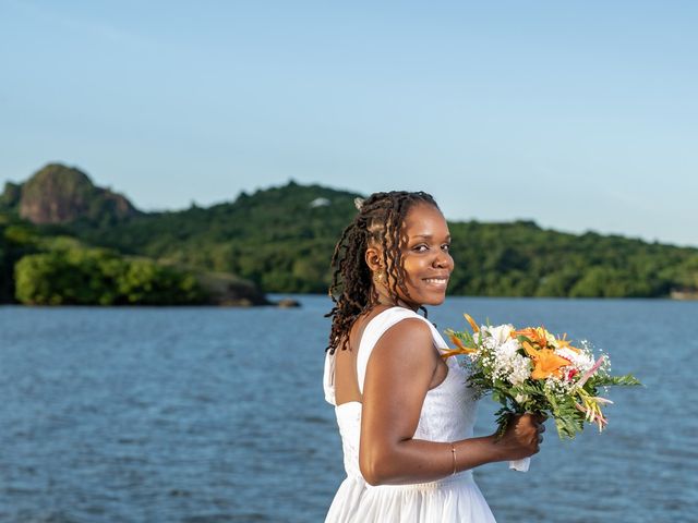Le mariage de stéphane et mathilde à Le François, Martinique 26