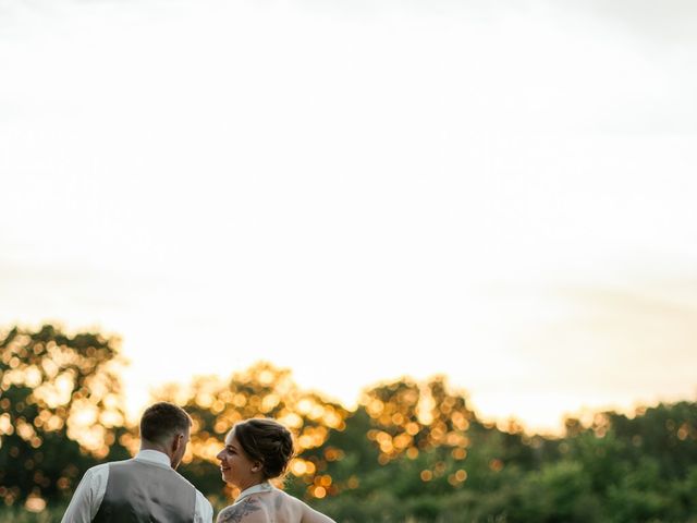 Le mariage de Léo et Stacy à Sallertaine, Vendée 4