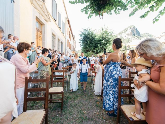 Le mariage de Thibault et Estelle à Annot, Alpes-de-Haute-Provence 4