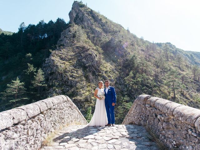 Le mariage de Thibault et Estelle à Annot, Alpes-de-Haute-Provence 8