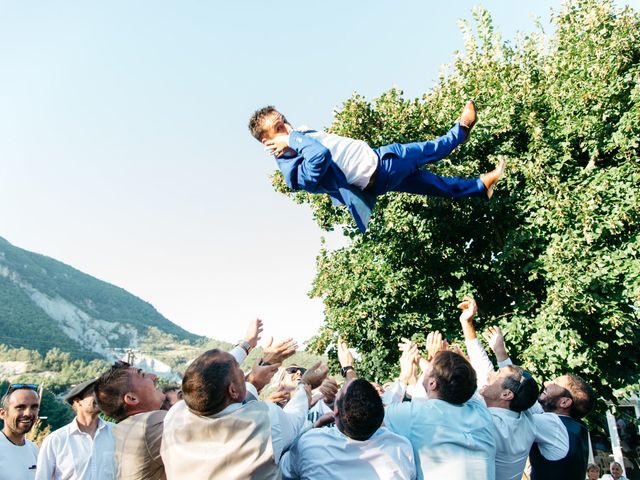 Le mariage de Thibault et Estelle à Annot, Alpes-de-Haute-Provence 17