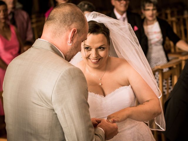 Le mariage de Eric et Aurélie à Wormhout, Nord 9