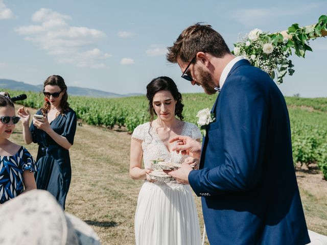 Le mariage de Julien et Pauline à Saint-Lager, Rhône 34