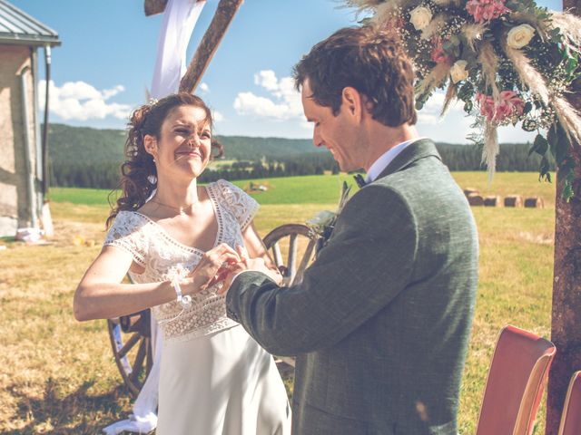 Le mariage de Clément et Juliette à Chapelle-des-Bois, Doubs 27