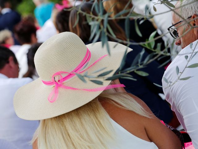 Le mariage de Christelle et Céline à Andeville, Oise 23