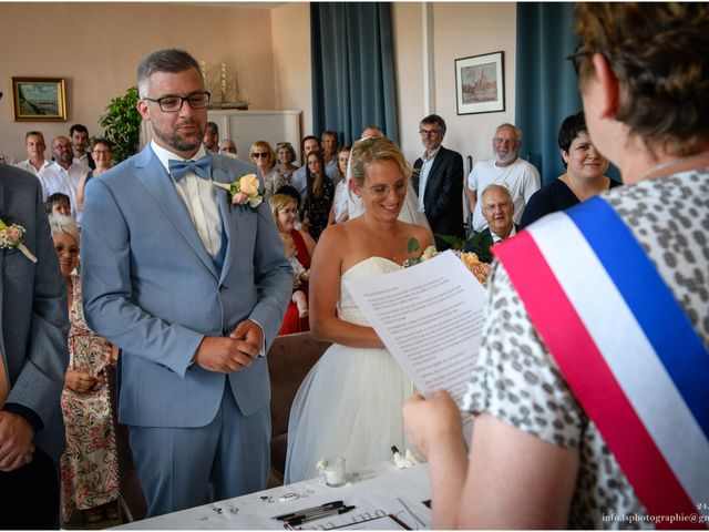 Le mariage de Anthony et Élise à Quillebeuf-sur-Seine, Eure 11