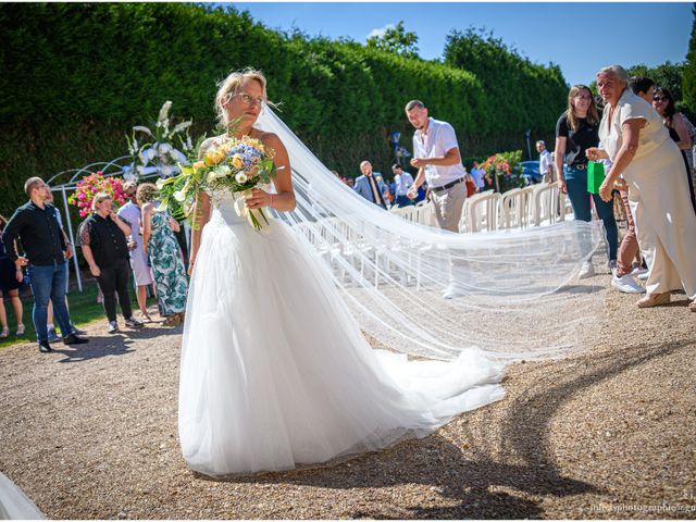 Le mariage de Anthony et Élise à Quillebeuf-sur-Seine, Eure 23