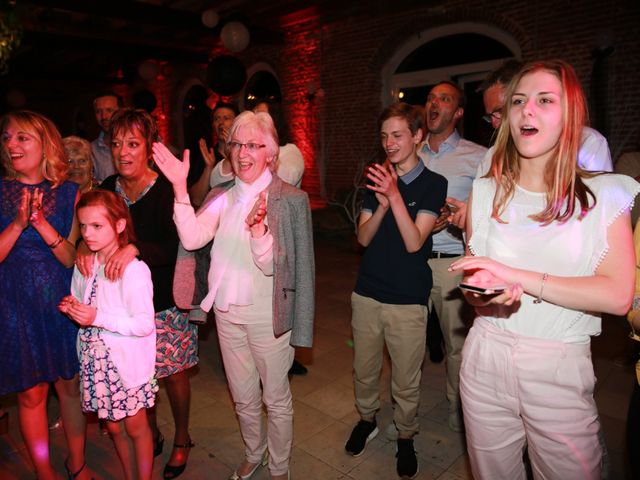 Le mariage de Cédric et Elodie à Manéhouville, Seine-Maritime 40