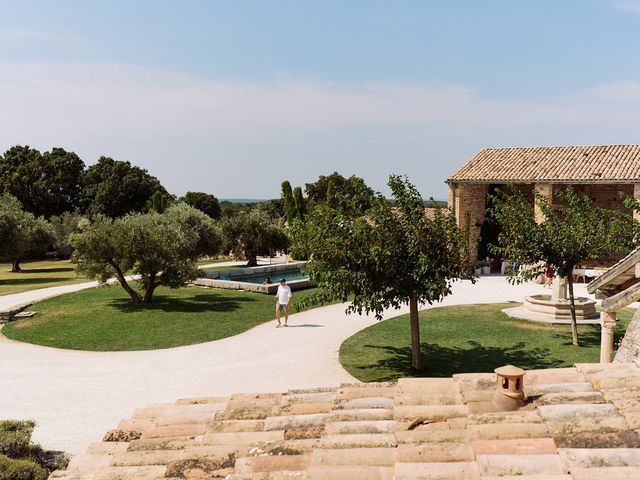 Le mariage de Olivia et Nizar à Grignan, Drôme 3