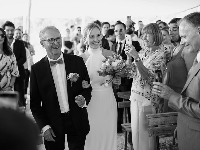 Le mariage de Olivia et Nizar à Grignan, Drôme 27
