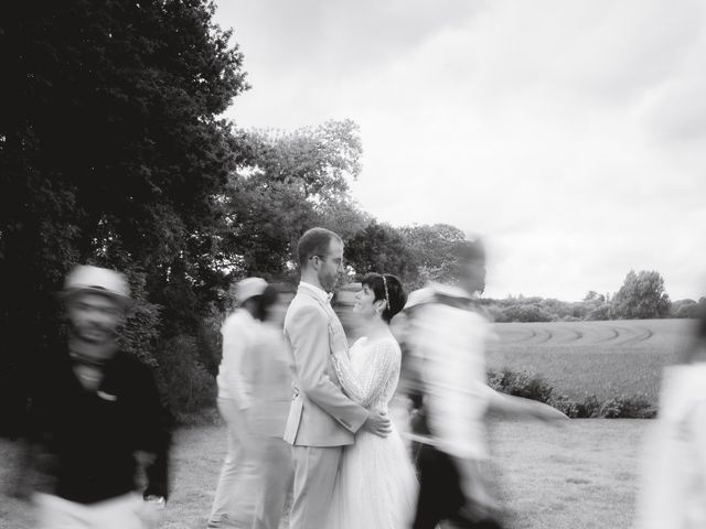 Le mariage de Mickael et Nastasia à Plouguin, Finistère 3