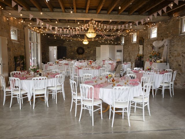 Le mariage de Mickael et Nastasia à Plouguin, Finistère 49