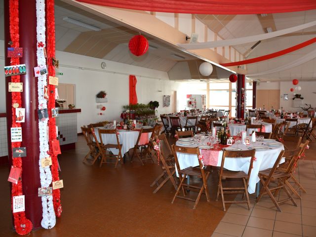 Le mariage de Cyril et Emma à Saint-Vincent-de-Paul, Landes 41