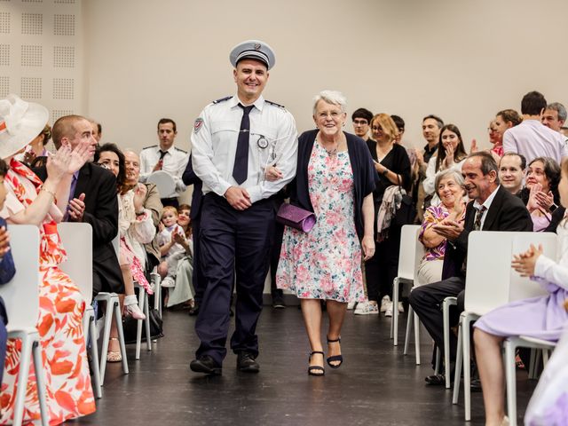 Le mariage de Adrien et Jade à Carrières-sous-Poissy, Yvelines 26