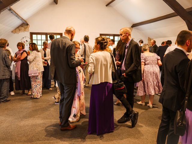 Le mariage de Adrien et Jade à Carrières-sous-Poissy, Yvelines 95