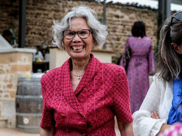 Le mariage de Benjamin et Son à Villié-Morgon, Rhône 19