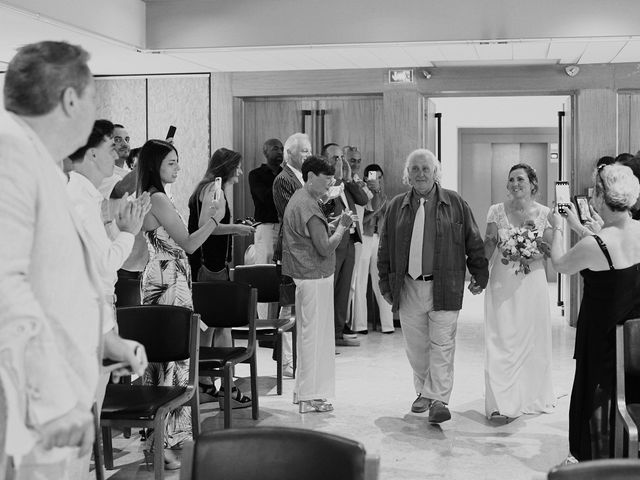 Le mariage de Léna et Cédric à Nyons, Drôme 27