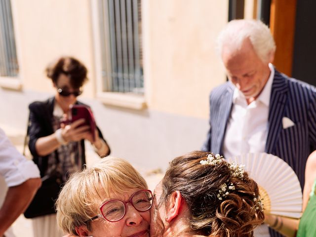 Le mariage de Léna et Cédric à Nyons, Drôme 31