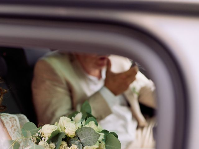Le mariage de Léna et Cédric à Nyons, Drôme 33