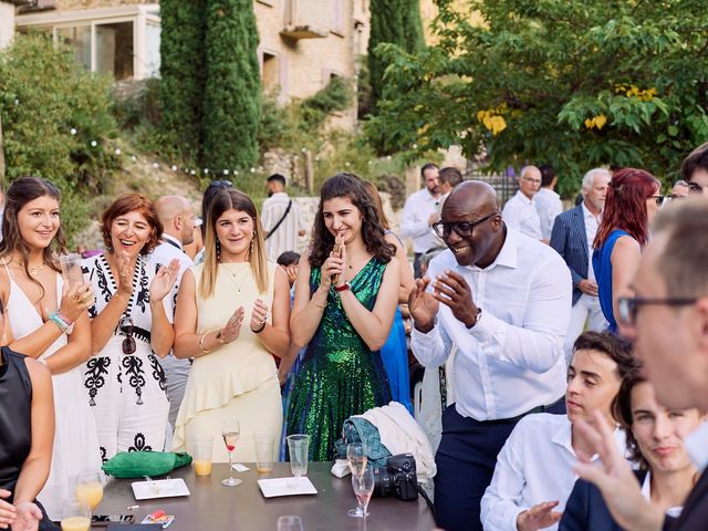 Le mariage de Léna et Cédric à Nyons, Drôme 38