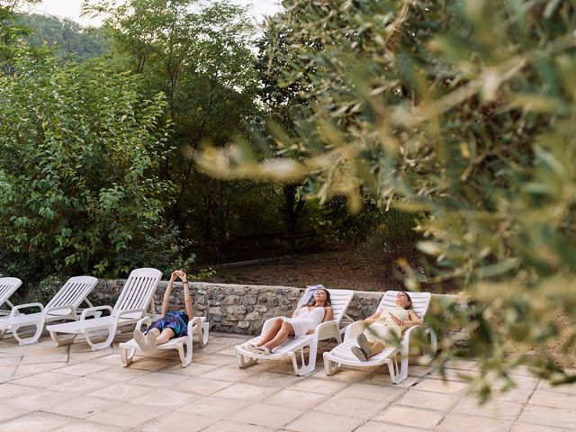 Le mariage de Léna et Cédric à Nyons, Drôme 40
